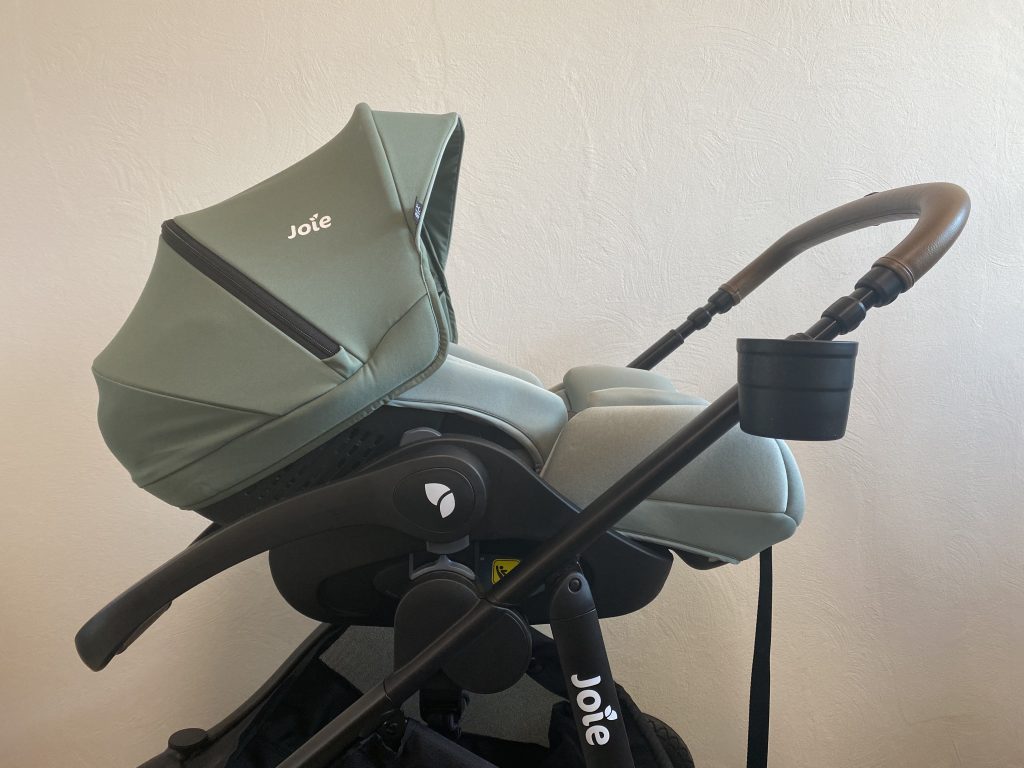 Joie versatrax™ Kinderwagen Testbericht und Erfahrung Babyschale Liegeposition